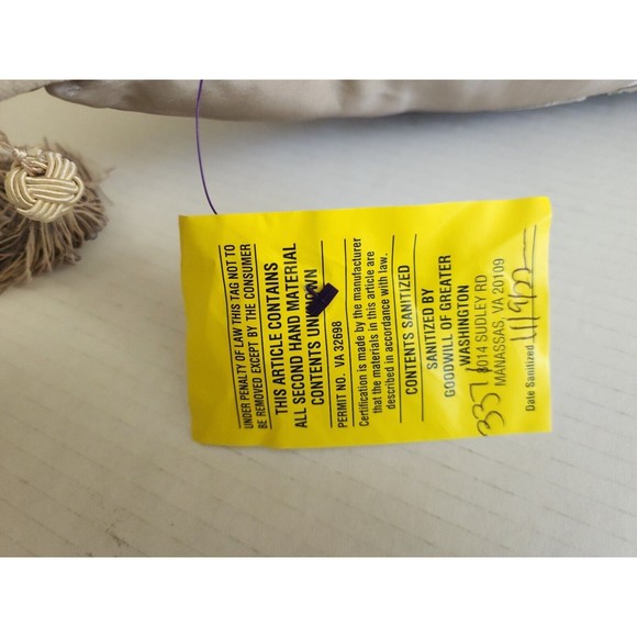 Royal Velvet JCP Decorative Pillow Embroidered Applique Tassels 18"x18" Beige - Picture 7 of 14